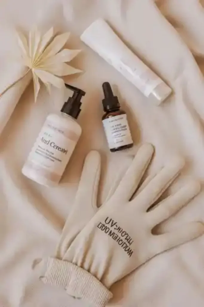 Christmas Gel Nails for Short Nails: Festive Designs That Make a Big Statement 6 Christmas Gel Nails for Short Nails