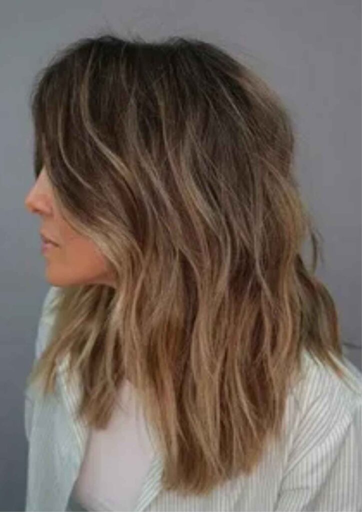 37 Medium Length Wavy Hairstyle Ideas That Look Effortless in 2026 7 Beach Inspired Medium Length Wavy Hairstyles Without the Messy Look?