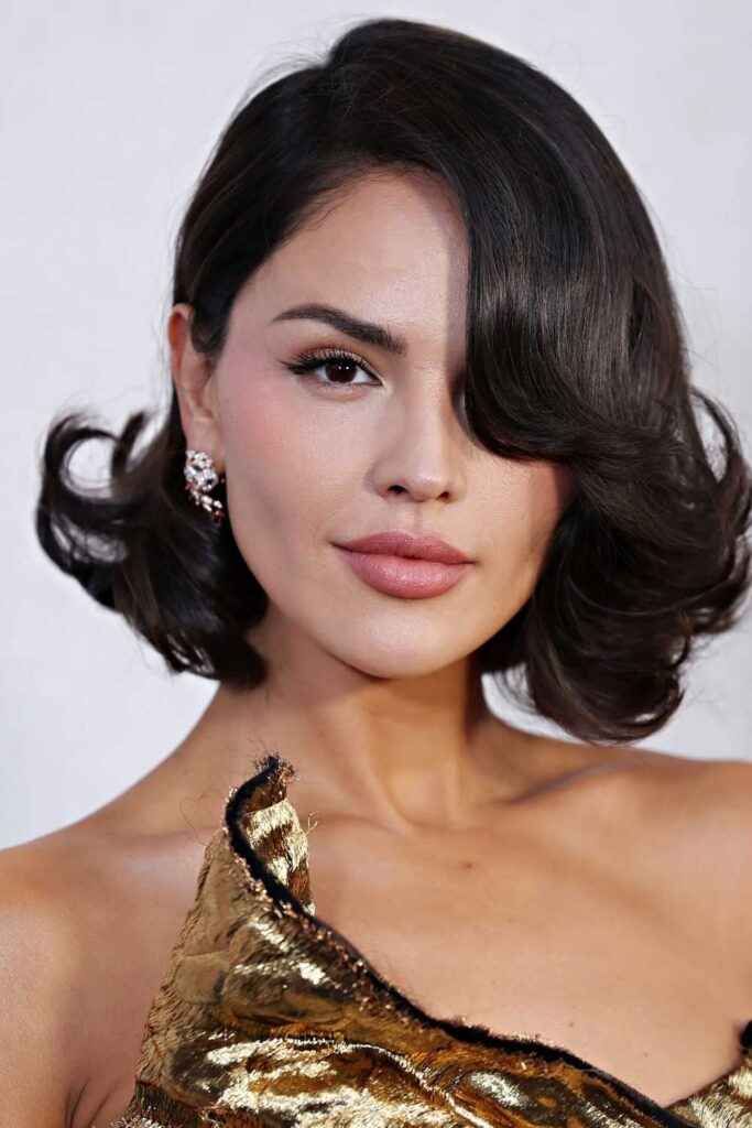 20 Bouncy Bob Hairstyle Ideas Chic, Effortless Looks for Volume and Movement 17 inspiration from celebrities and runways 1