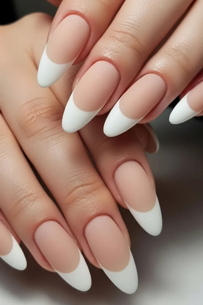 47 French Tip Nails That Prove This Classic Never Goes Out of Style 10 French Tip Nails