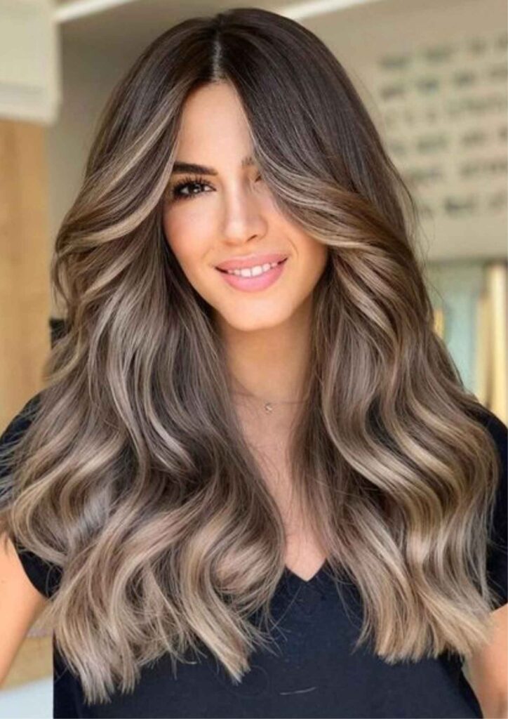 47 Hairstyle Ideas for Women Over 40 Modern, Chic & Confidence-Boosting Looks 11 Trend Forecast for Upcoming Year