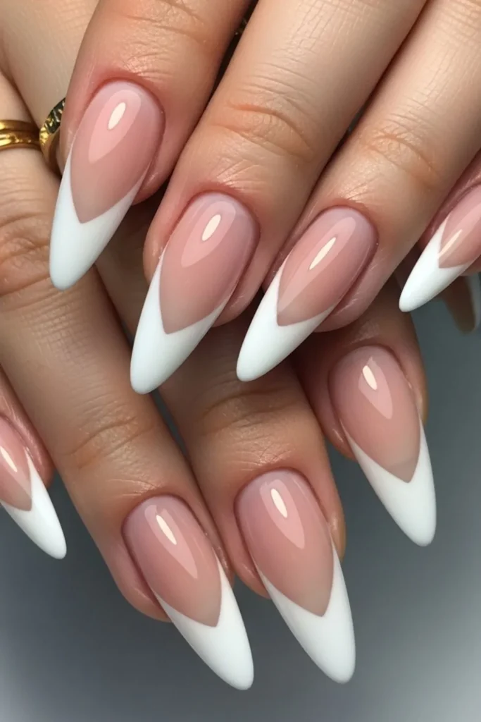 47 French Tip Nails That Prove This Classic Never Goes Out of Style 8 French Tip Nails